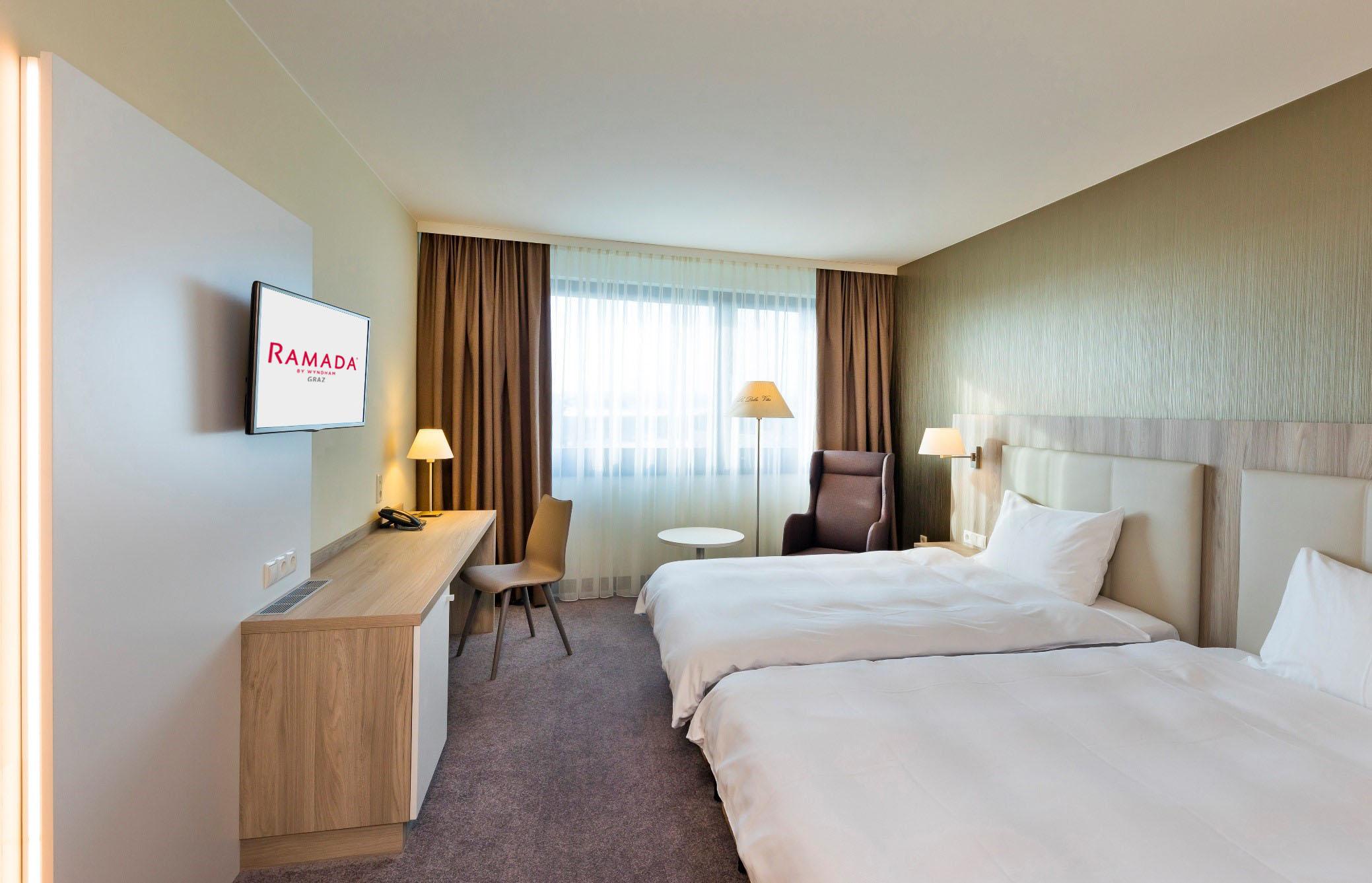 Hotel Ramada By Wyndham Graz Unterpremstätten Eksteriør bilde